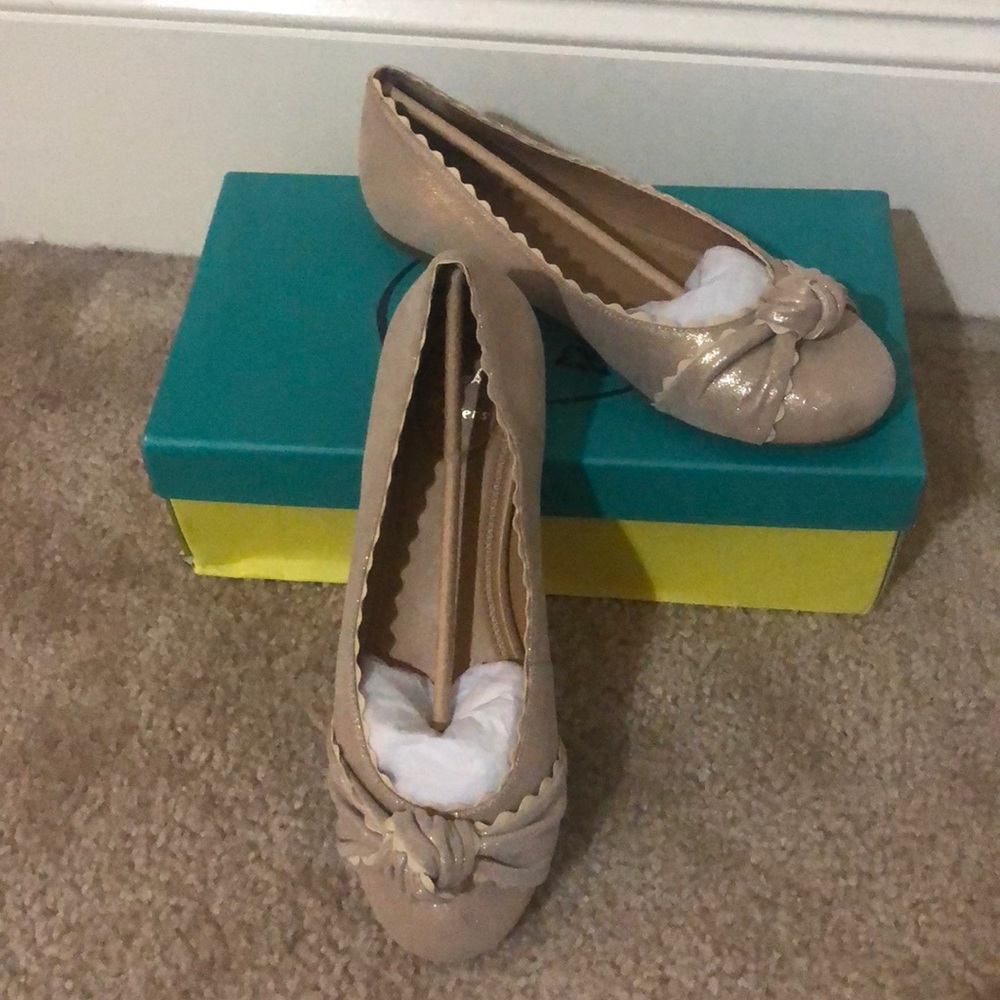Jack Rogers Holly Flat Size 8.5